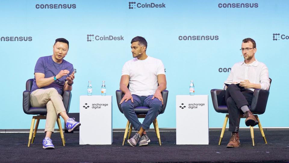 Arjun Sethi, co-CEO of Kraken, speaking on stage.