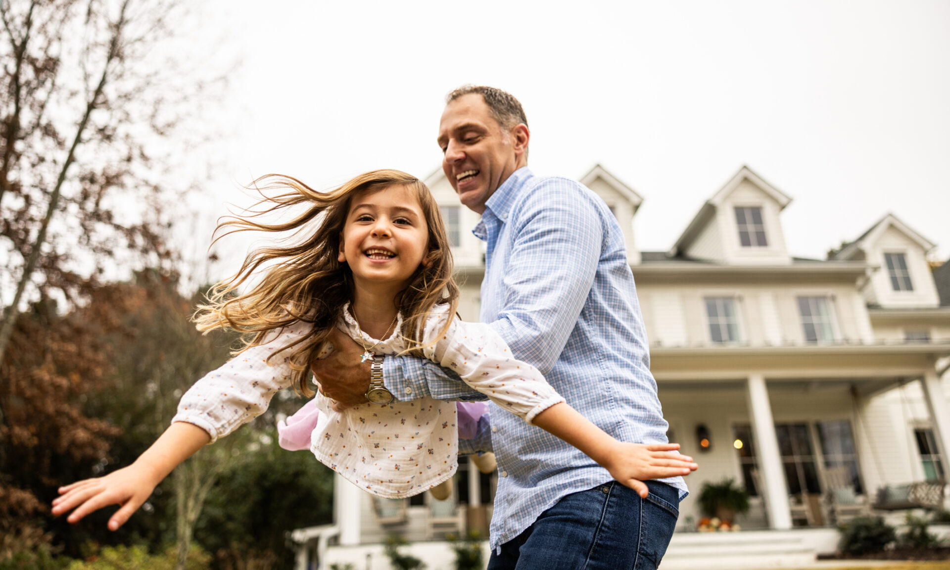 Baseball-sized hail damaging suburban roofs in Oklahoma storm