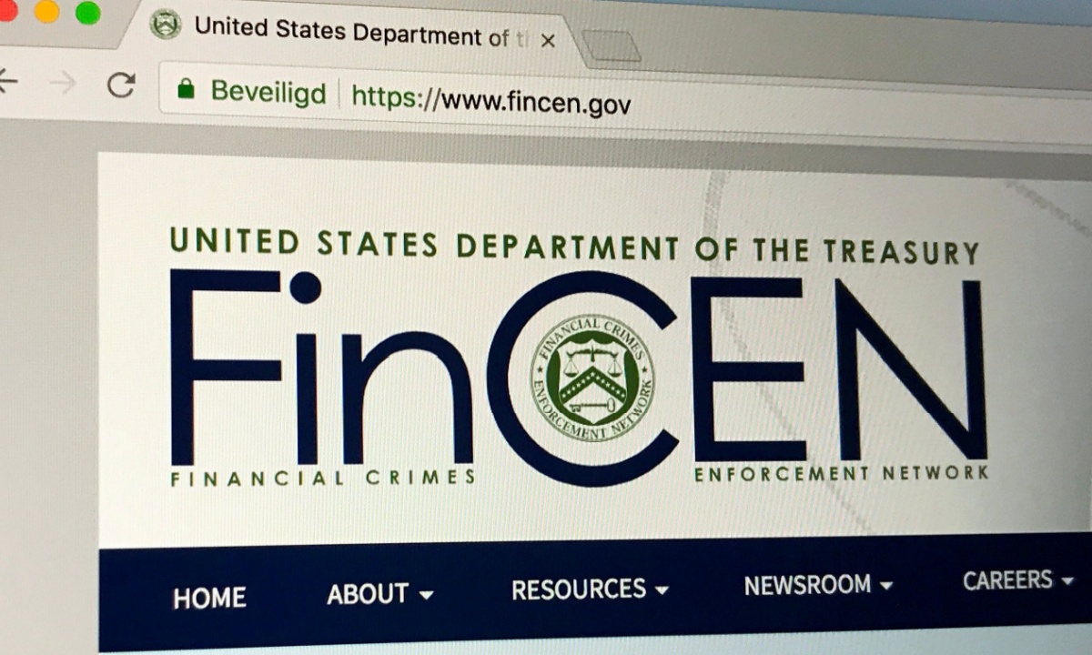 FinCEN e regolatori federali annunciano cambiamenti alle regole AML basate sul rischio con documenti di compliance